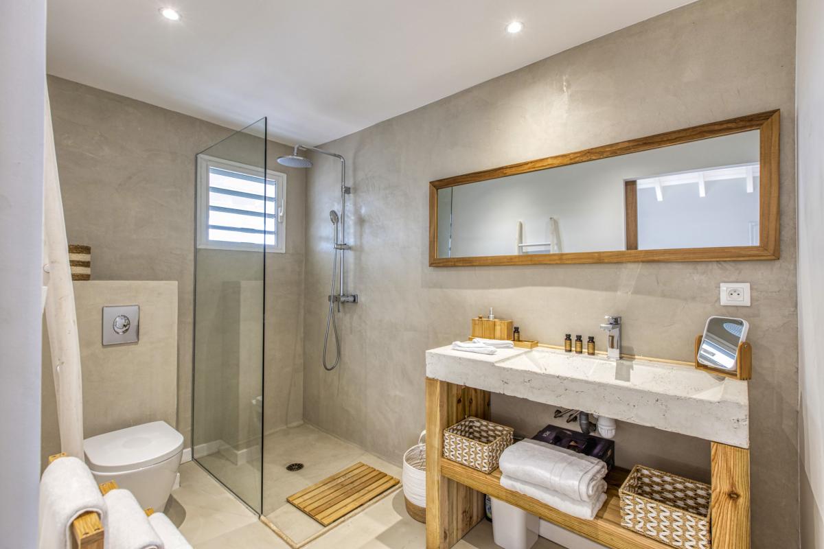 A louer villa 4 chambre Terres Basses Saint Martin_ Salle d'eau - 29